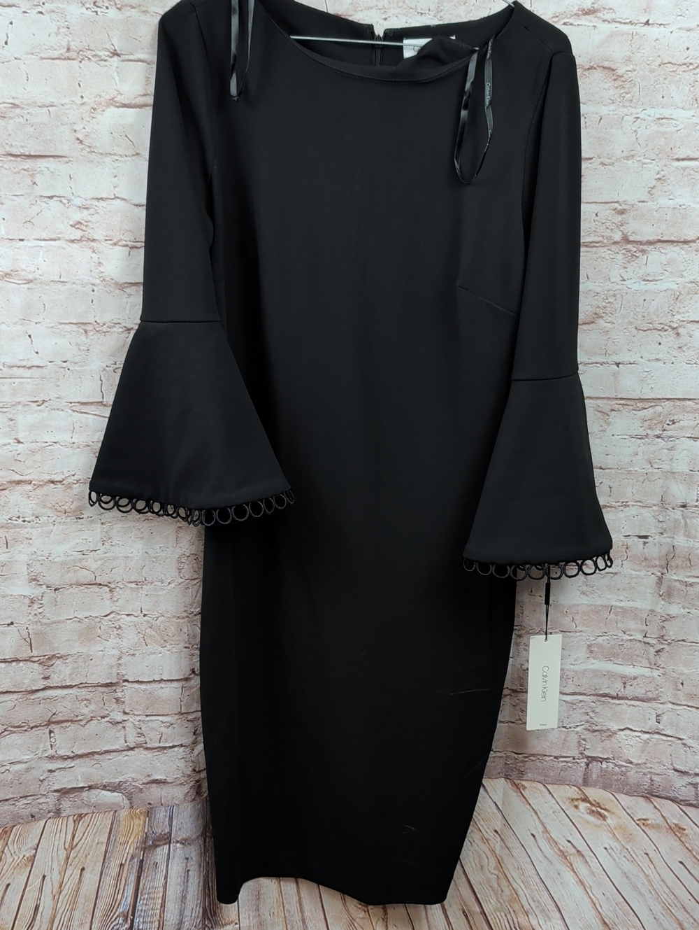 Calvin Klein Black Bell-Sleeve Sheath Dress 8 Nwt New